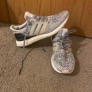 Adidas ultra boost 3.0 Oreo.